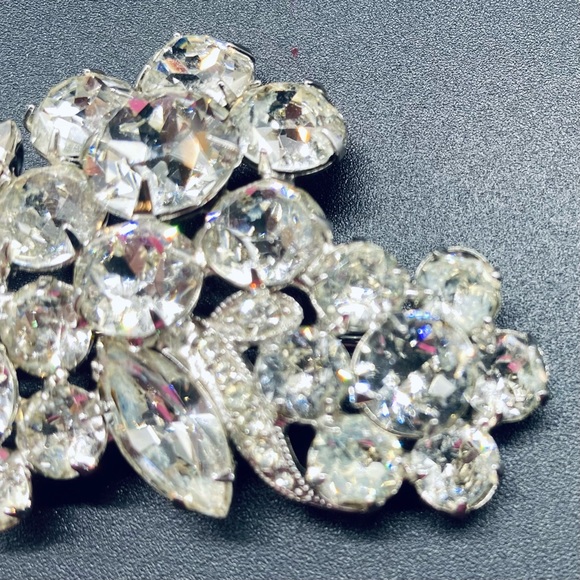 Eisenberg Ice Rhinestone Brooch 1940’s or 50’s. Mid century - Picture 3 of 4